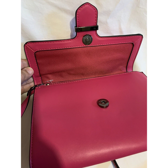 A New Day Pink Flap Closure Clutch W/detachable Crossbody Strap Purse NWT - Picture 3 of 11